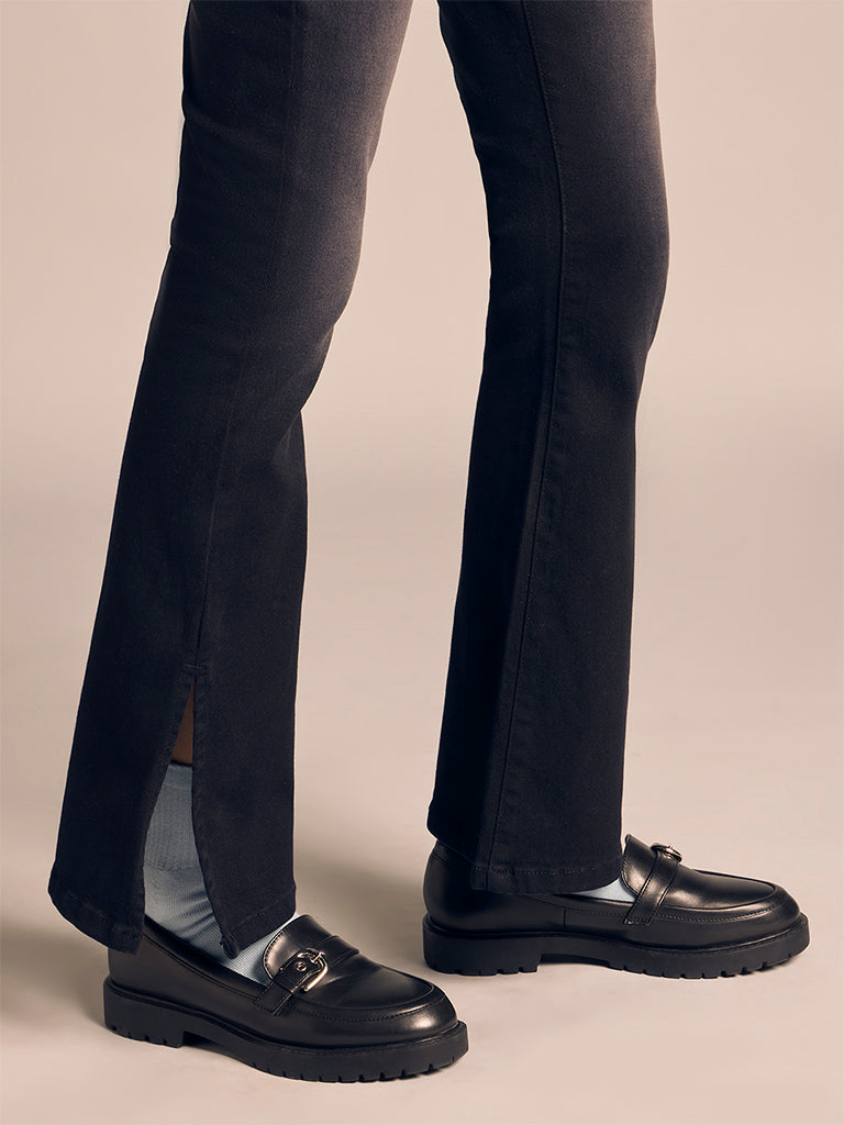 Flared Jeans