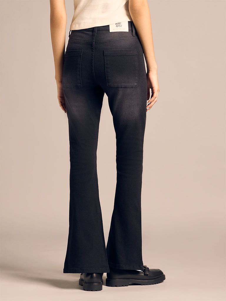 Flared Jeans