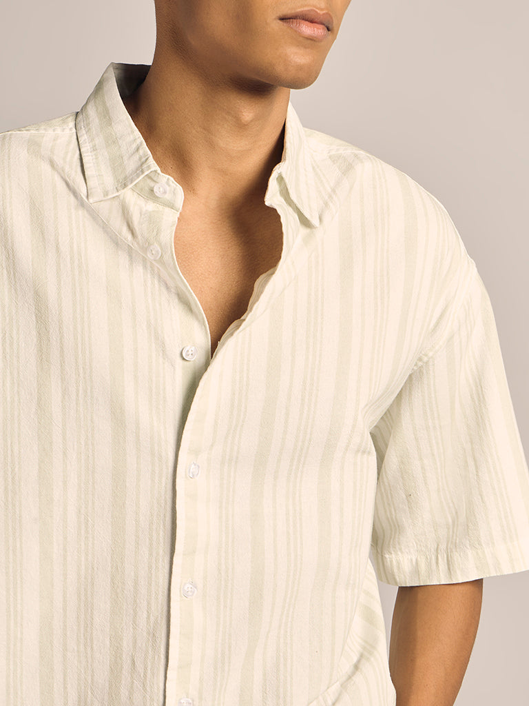 Loose-Fit Striped Shirt