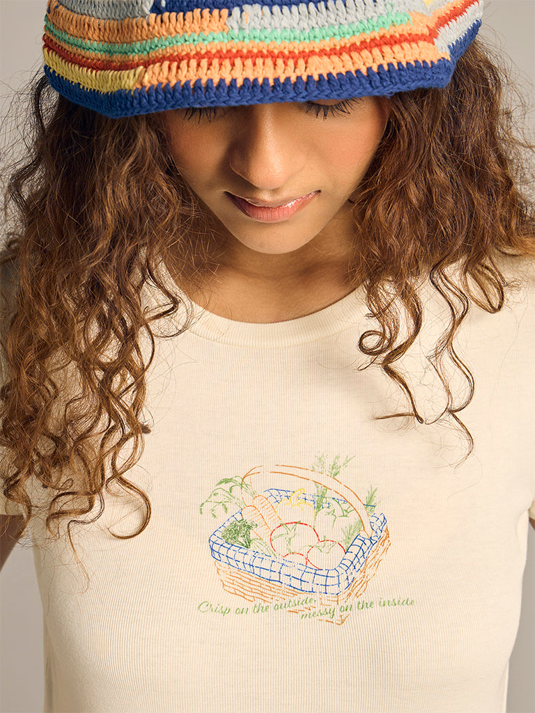 Graphic Printed Fitted T-Shirt