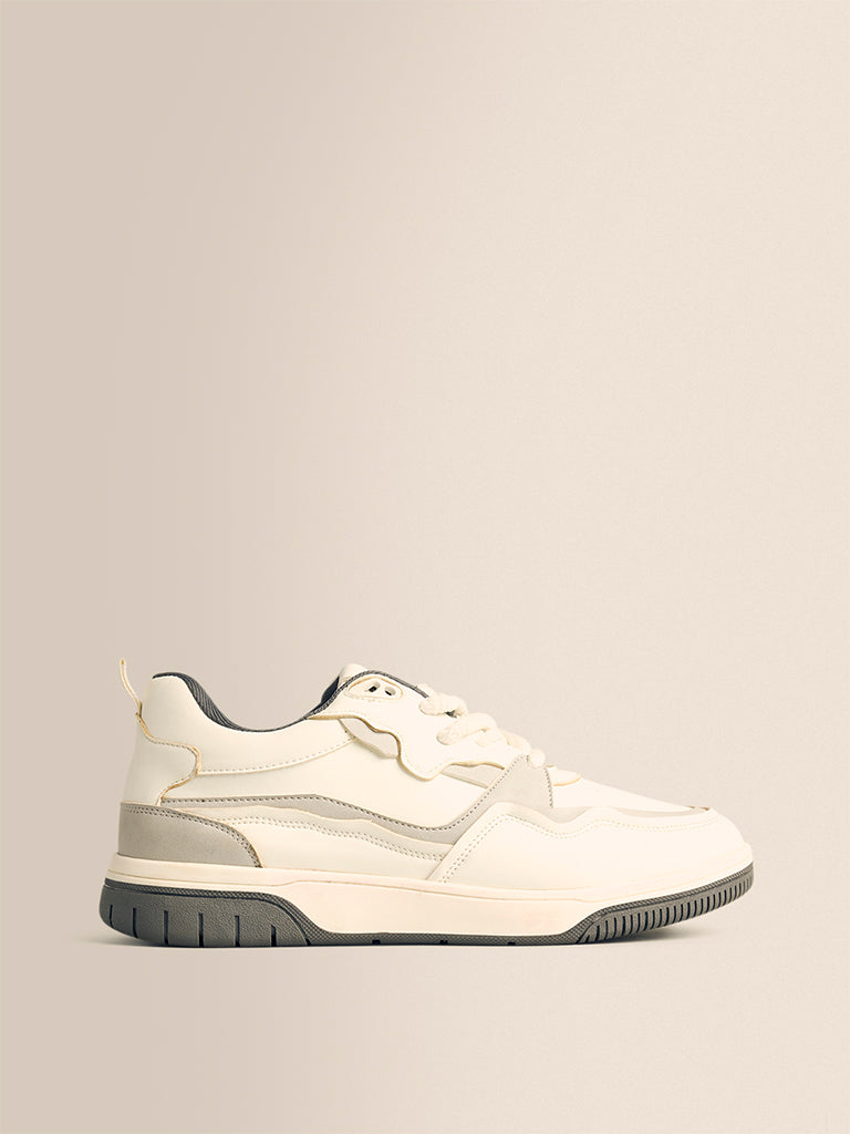 Casual Trainers