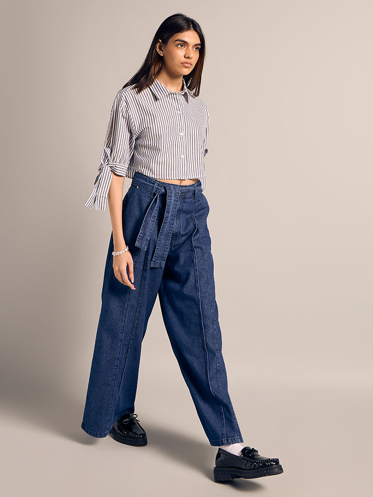 Wide-Leg Jeans