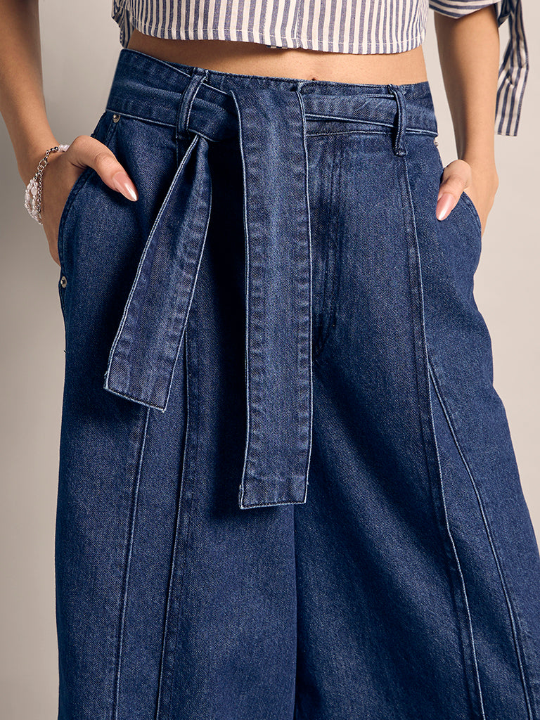 Wide-Leg Jeans