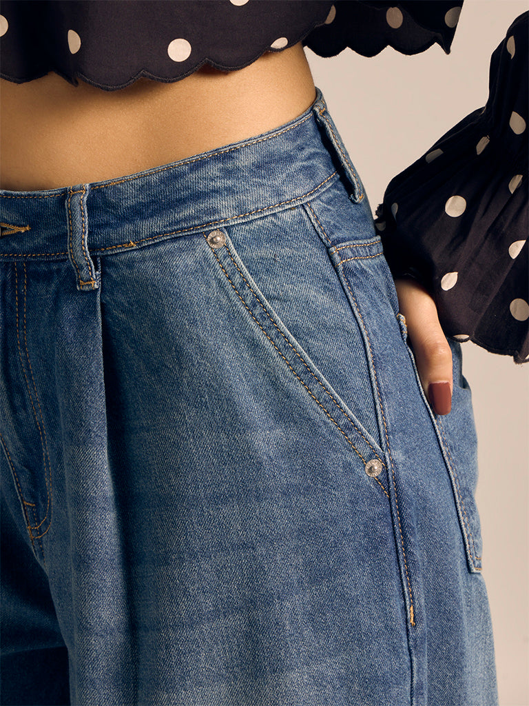Wide-Leg Jeans