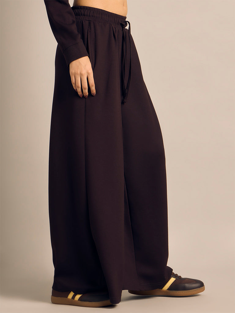 Wide-Leg Jogger Trousers