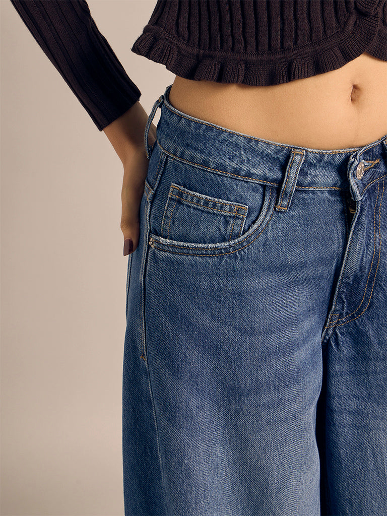 Wide-Leg Jeans