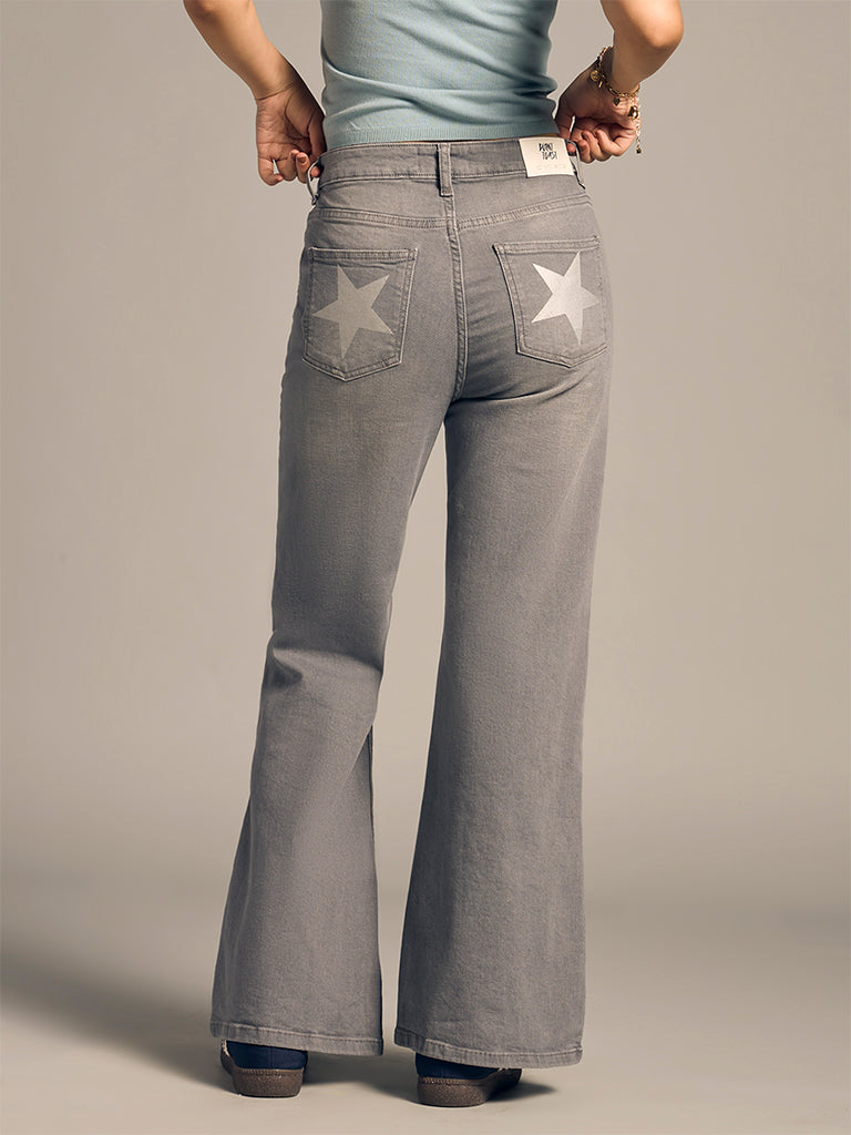 Flared Jeans
