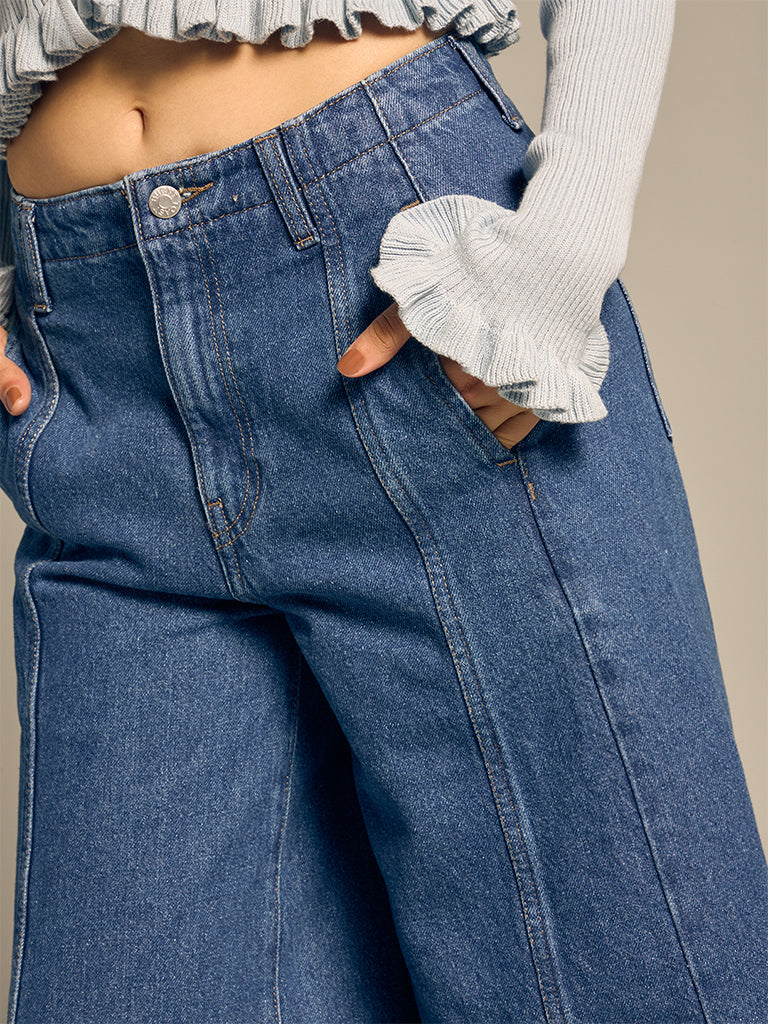 Wide-Leg Jeans