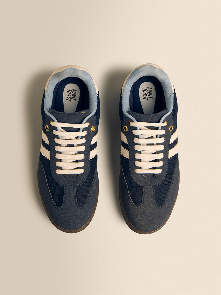 Contrast Stripe Sneakers