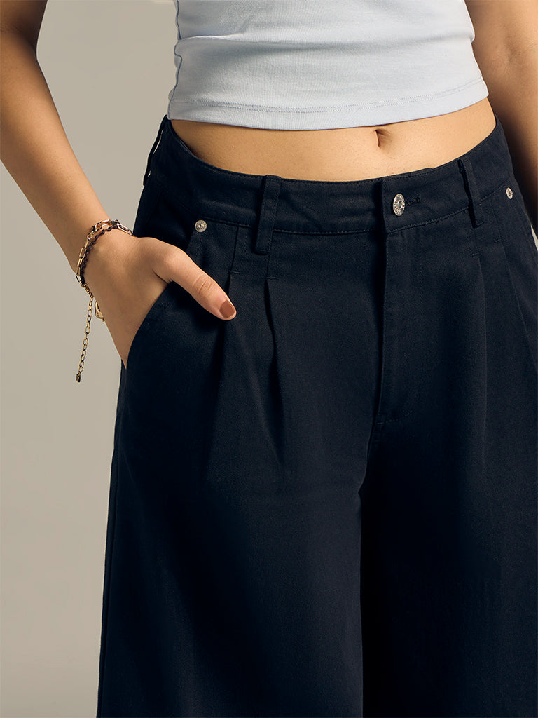 Wide-Leg Pants