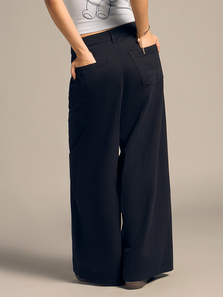 Wide-Leg Pants