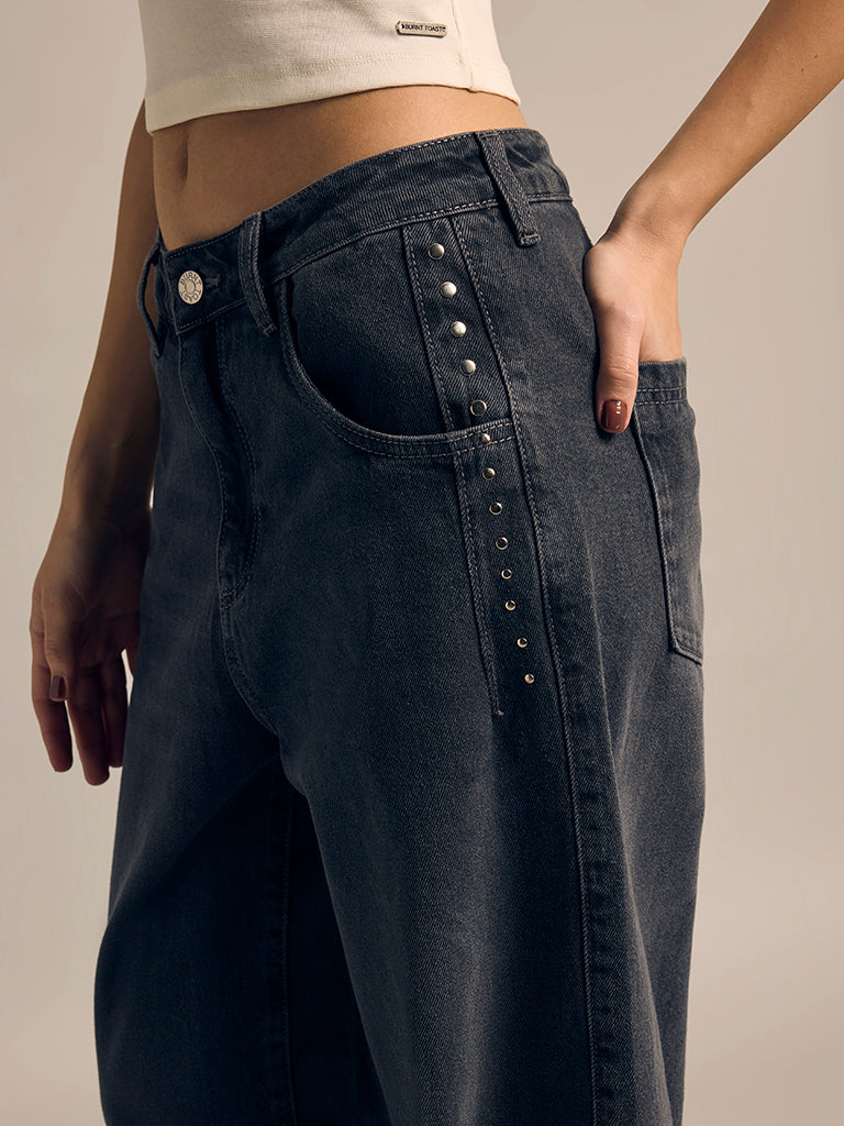 Balloon-Fit Jeans