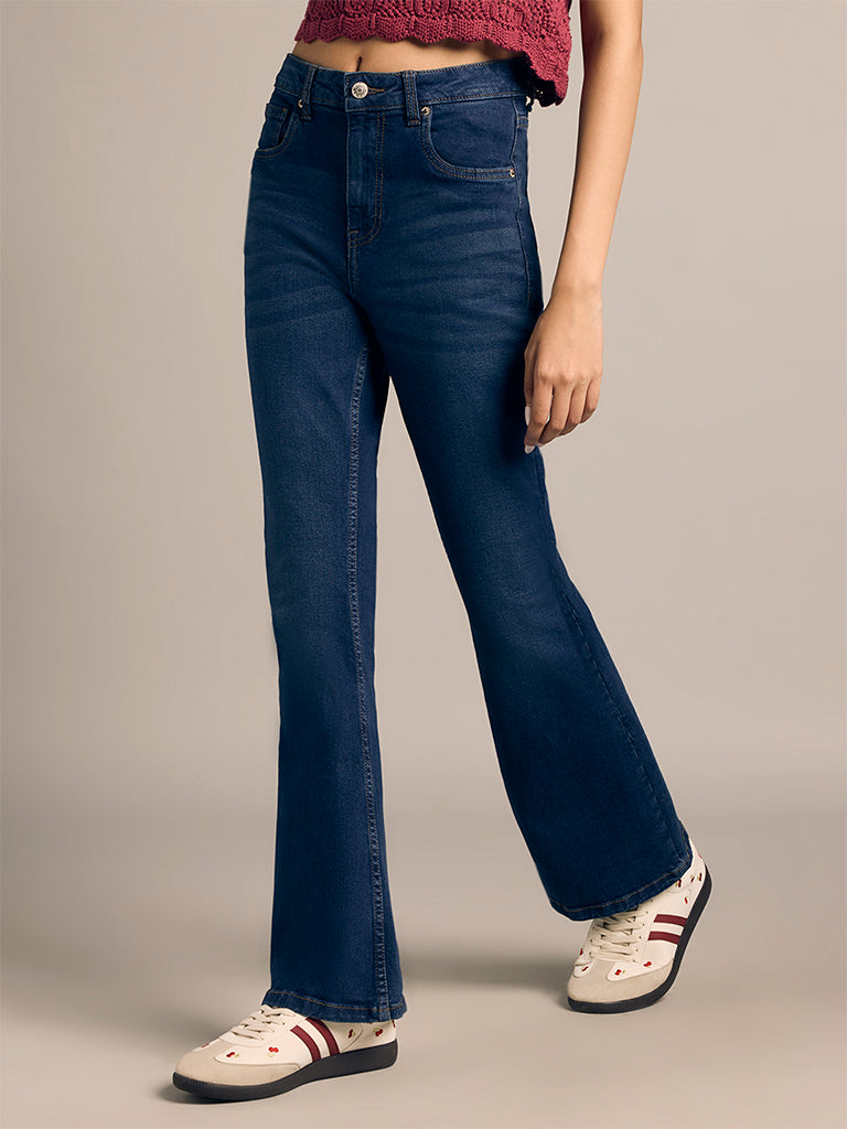Flared Jeans