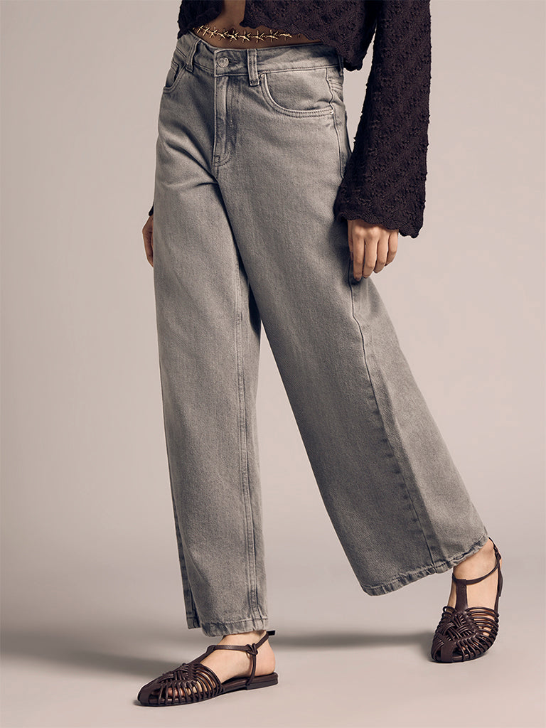 Wide-Leg Faded Jeans
