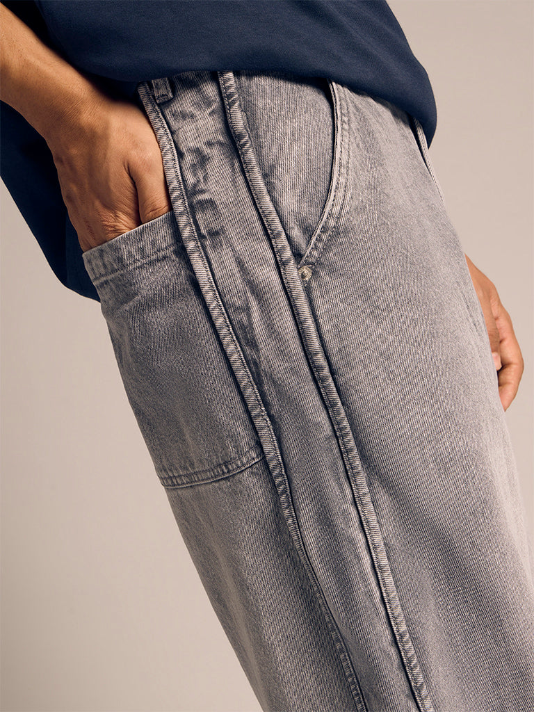 Straight-Fit Jeans