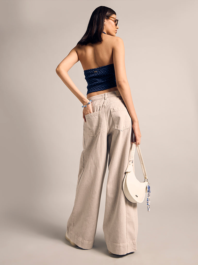 Wide-Leg Jeans