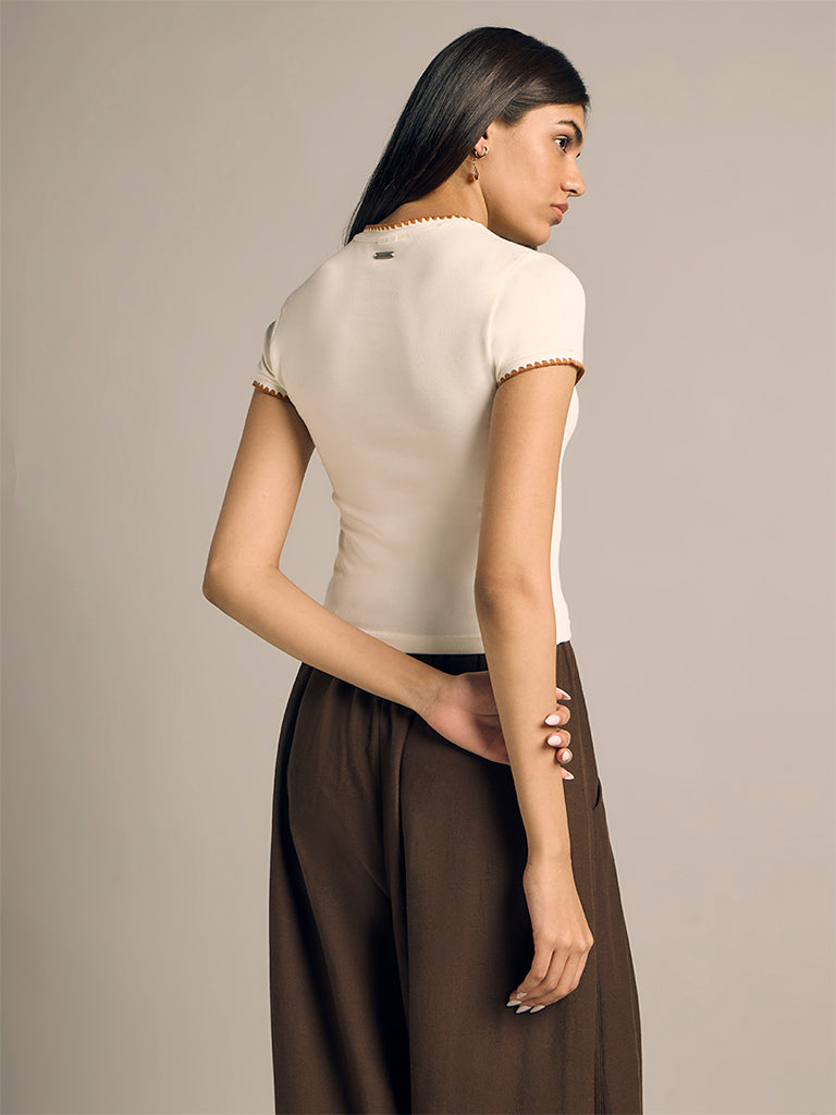 Fitted T-Shirt