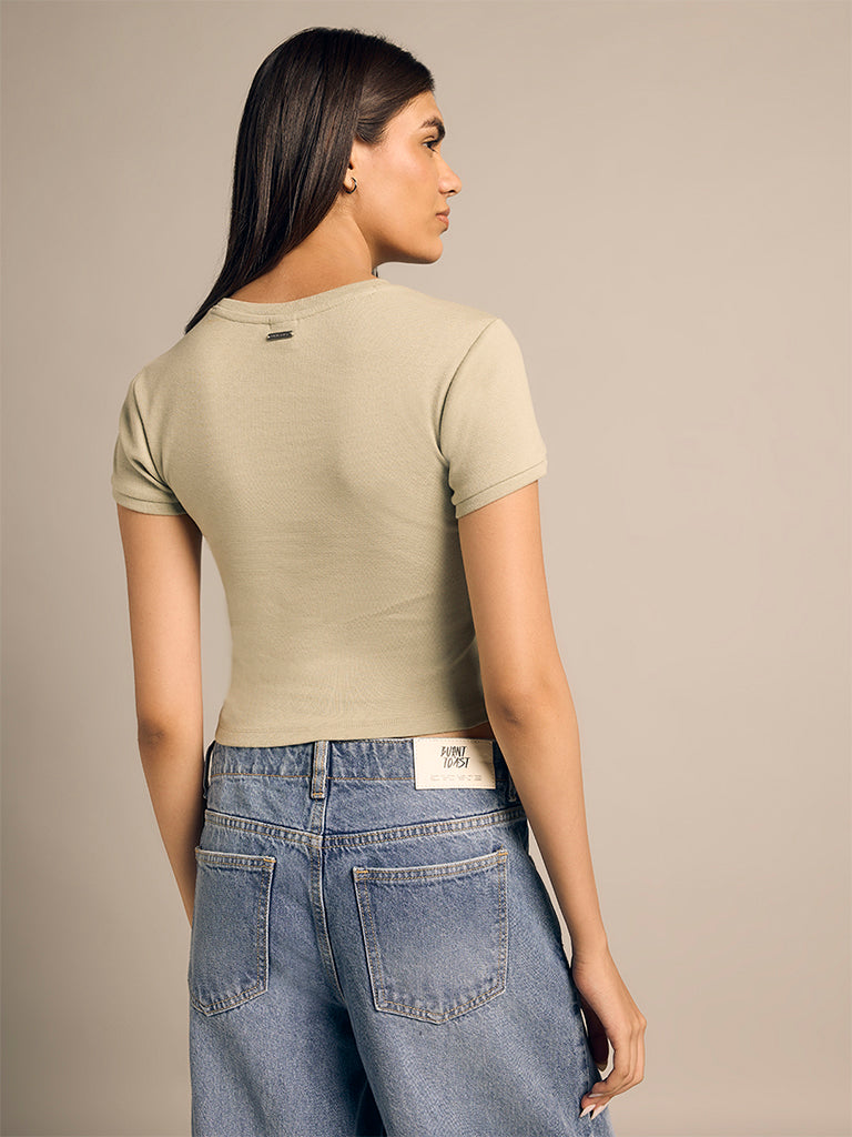 Fitted T-Shirt