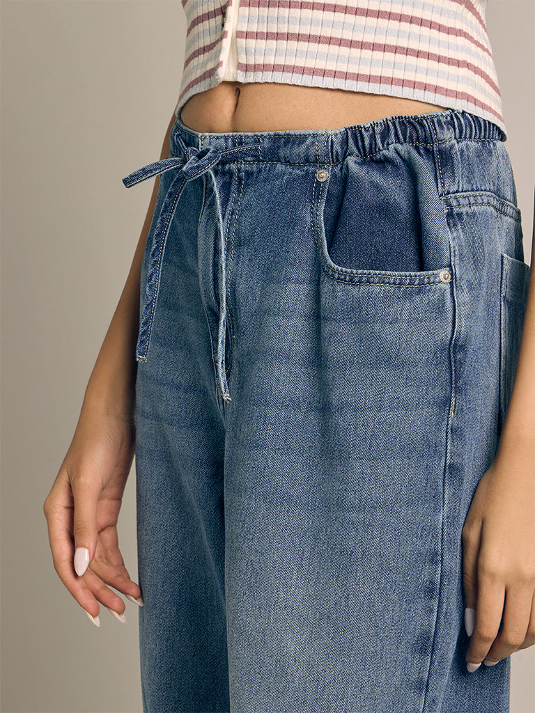 Wide-Leg Jeans