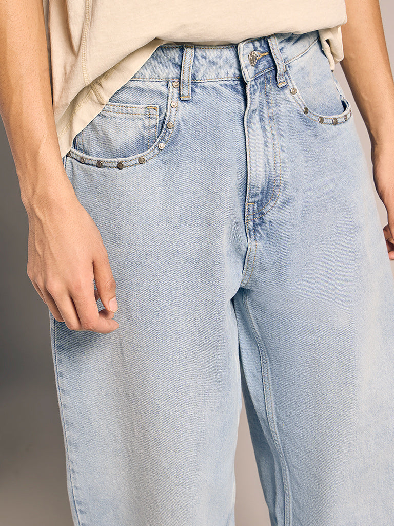 Skater-Fit Jeans
