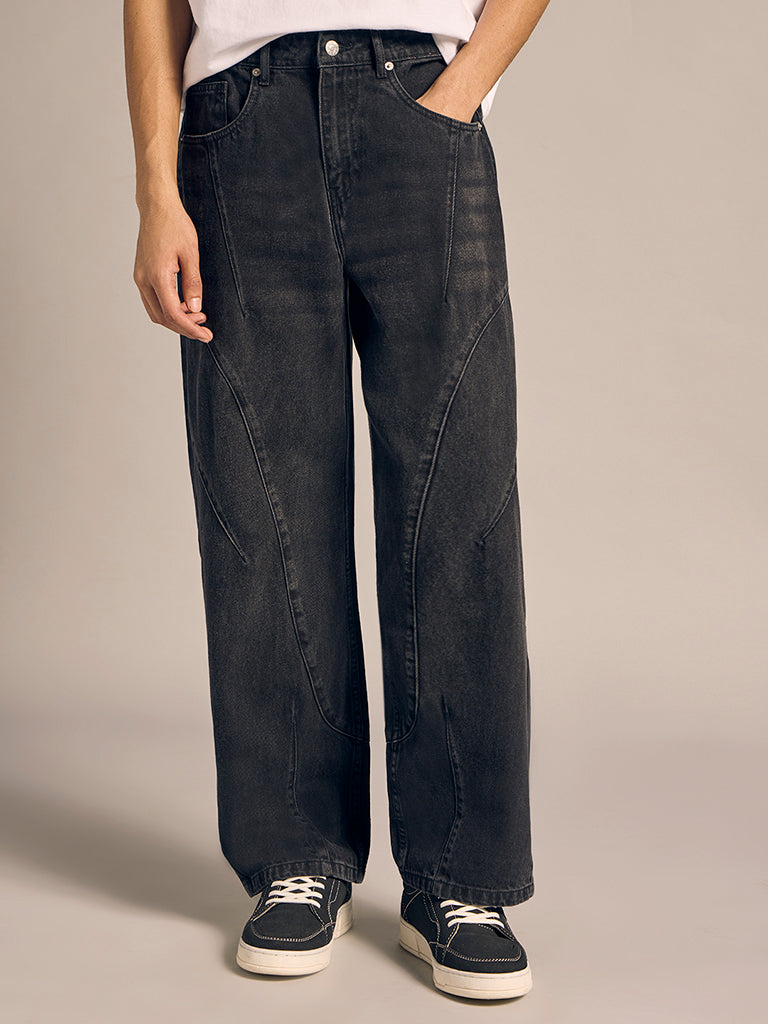 Straight-Fit Jeans