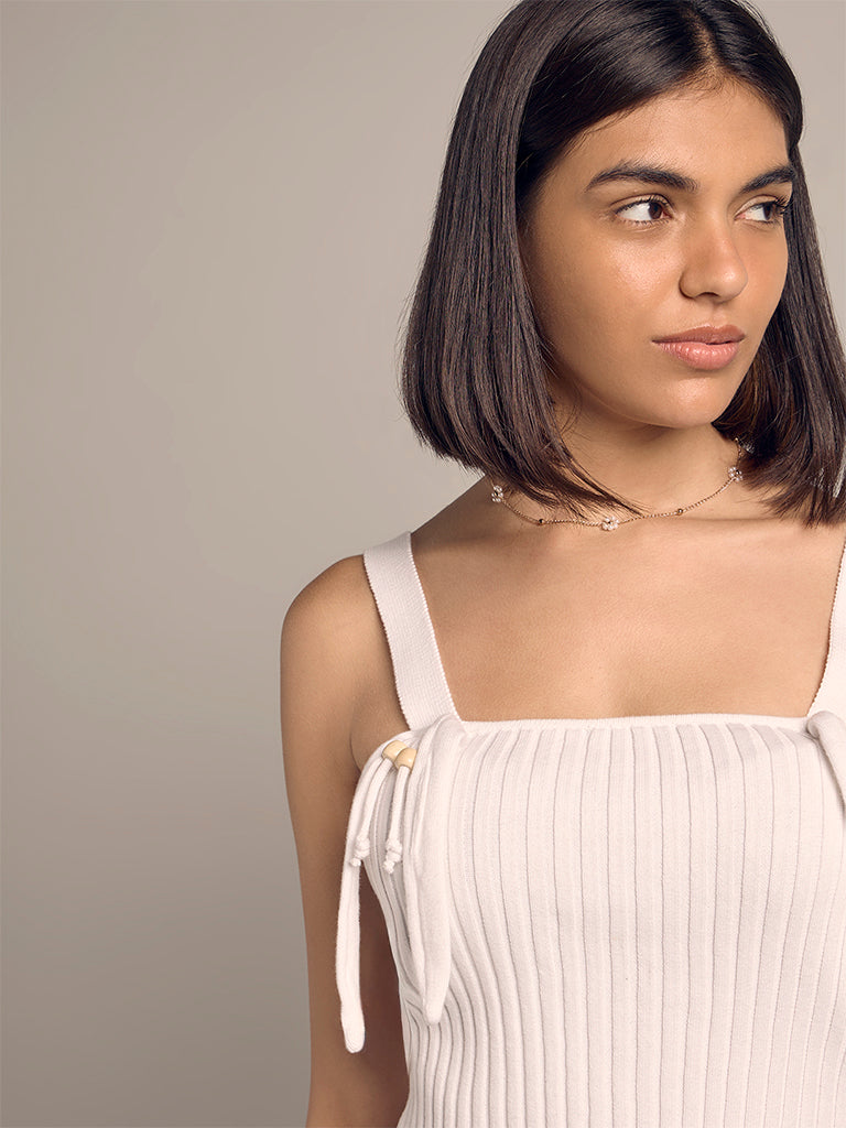 Fitted Ribbed-Textured Top