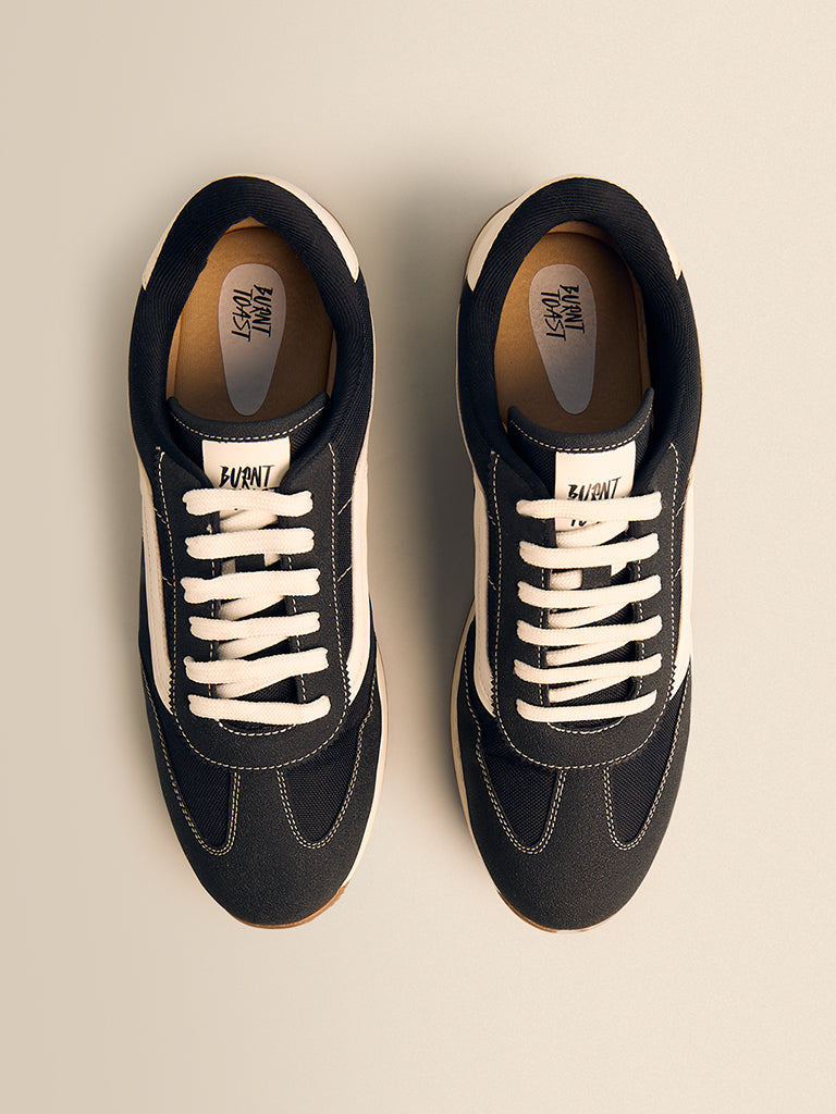 Contrast Detailed Sneakers
