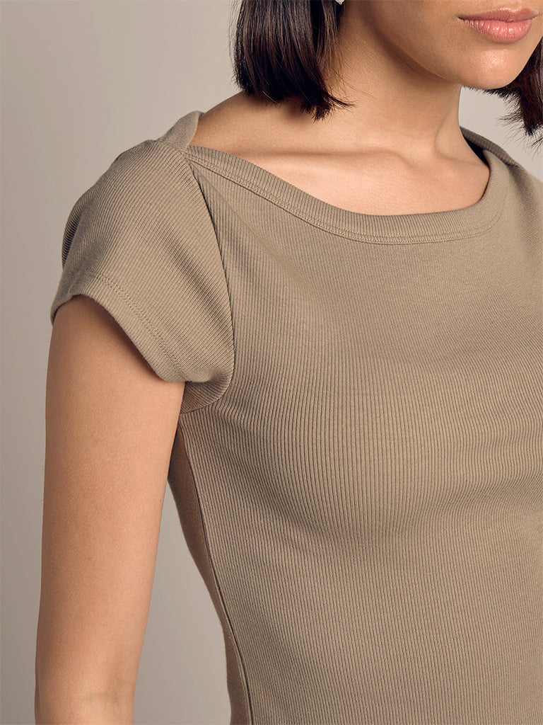 Ribbed-Textured Fitted T-Shirt