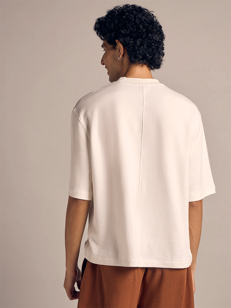 Boxy-Fit T-Shirt