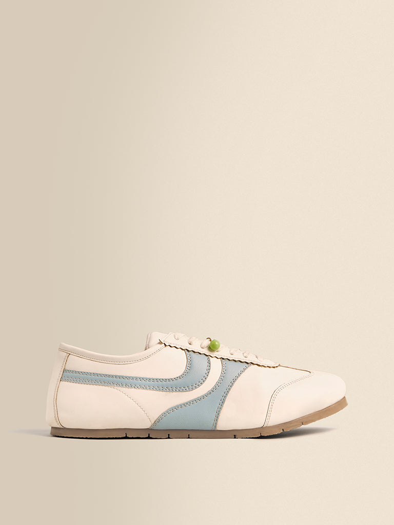 Charm Detail Sneakers