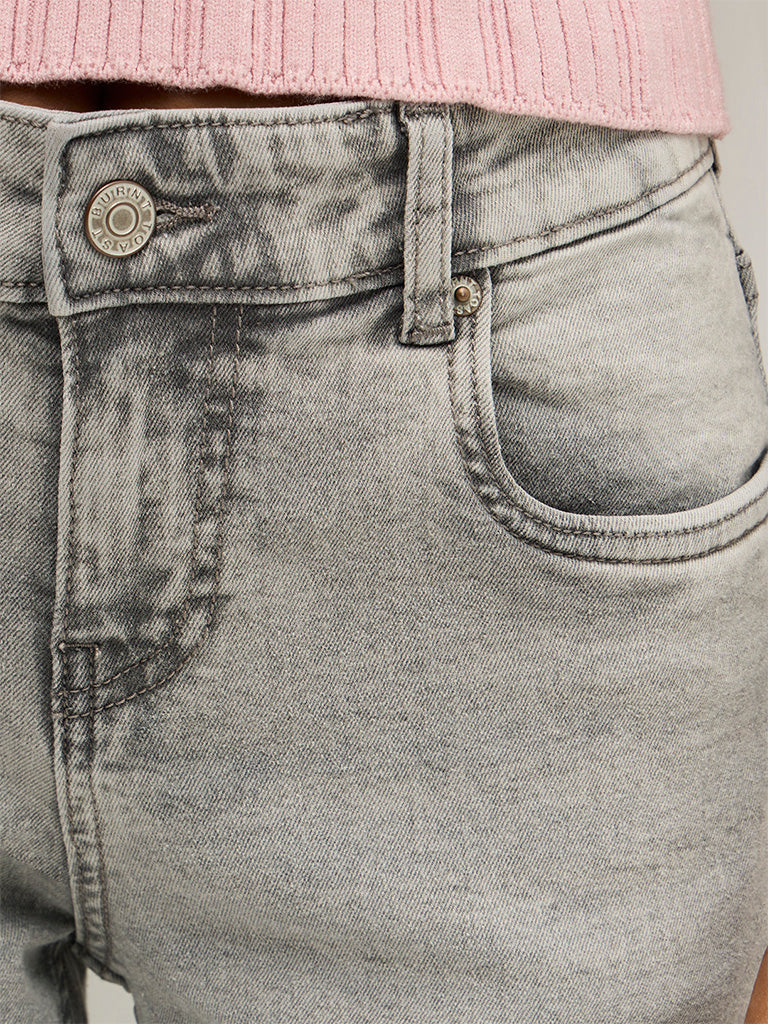 Flared High Waist Jeans