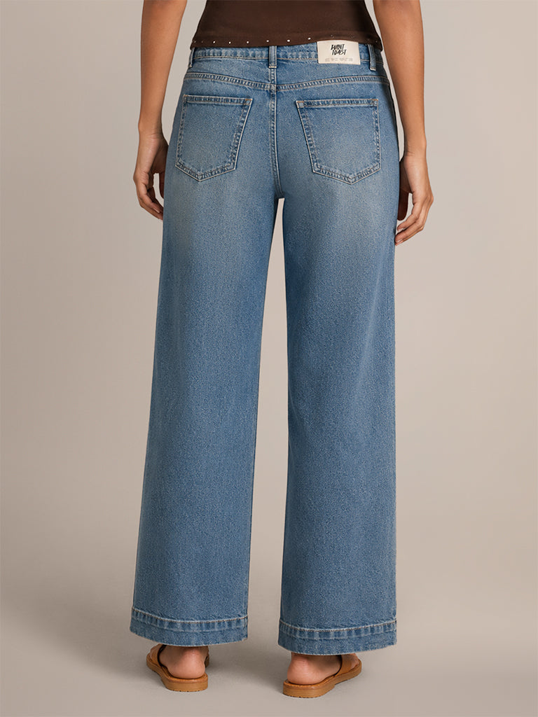 Wide-Leg Jeans
