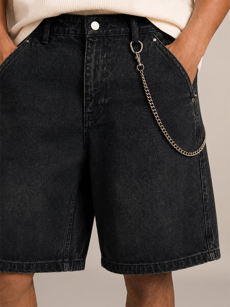 Relaxed-Fit Denim Shorts with Chain
