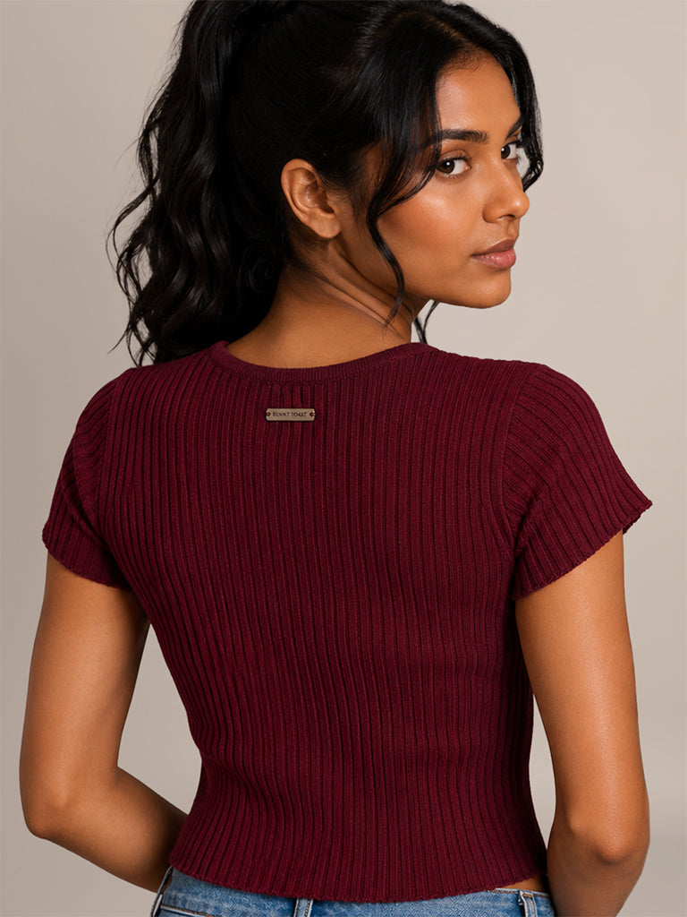 Ribbed-Textured Fitted T-Shirt