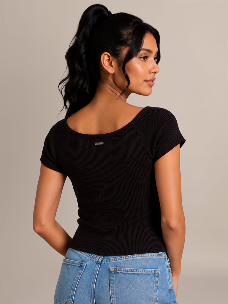 Ribbed-Textured Fitted T-Shirt