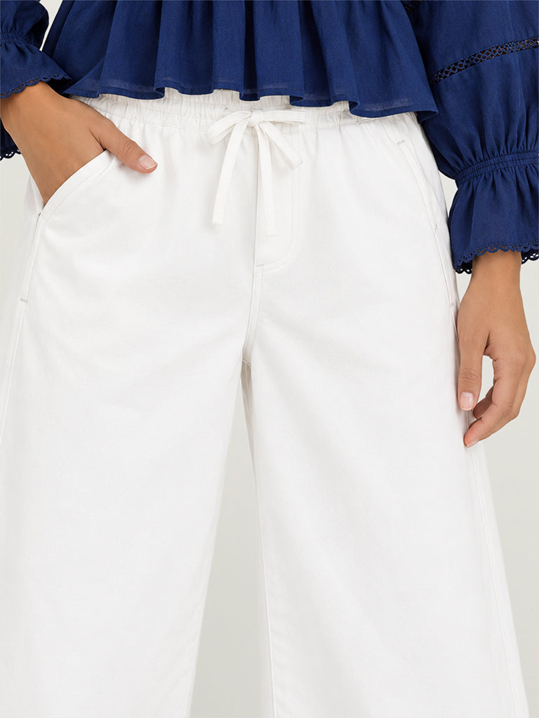 Barrel-Fit Trousers