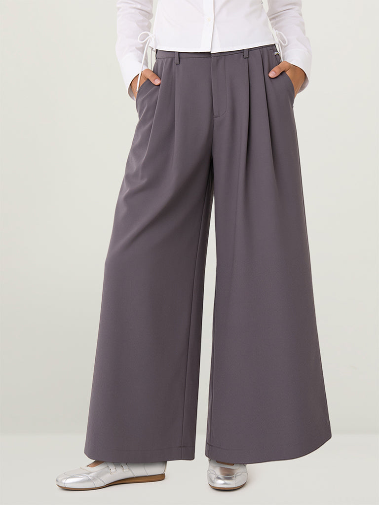 Wide-Leg Trousers