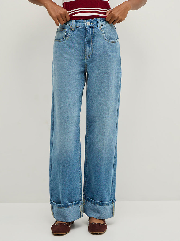 Straight-Leg Jeans