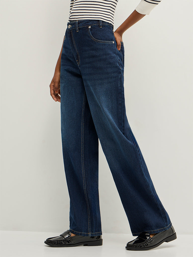 Straight-Leg Jeans