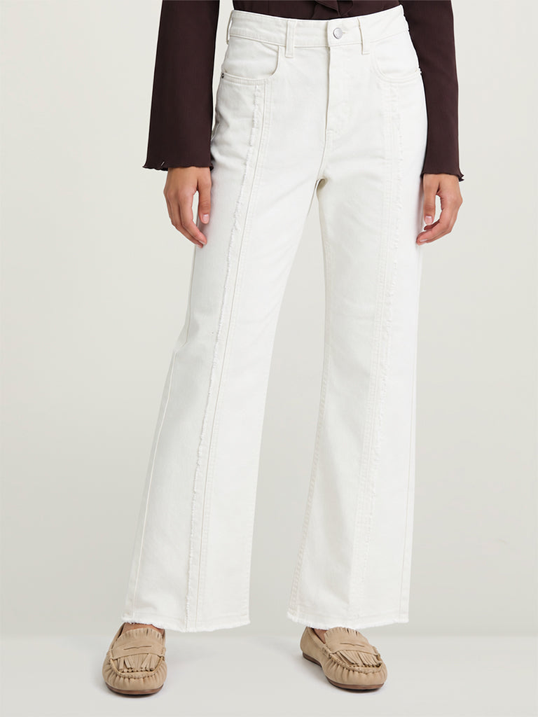 Straight-Fit Jeans