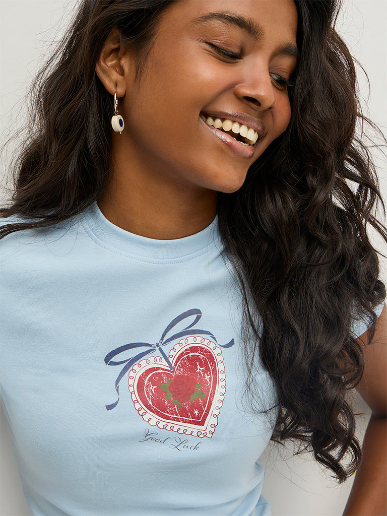 Fitted Graphic T-Shirt