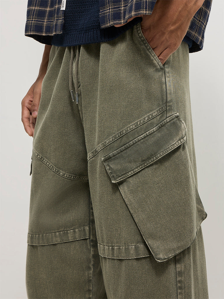 Baggy-Fit Cargo Pants