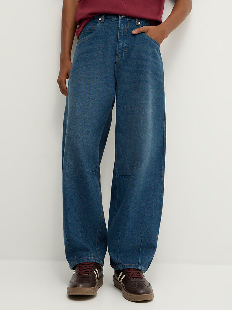 Barrel-Fit Jeans