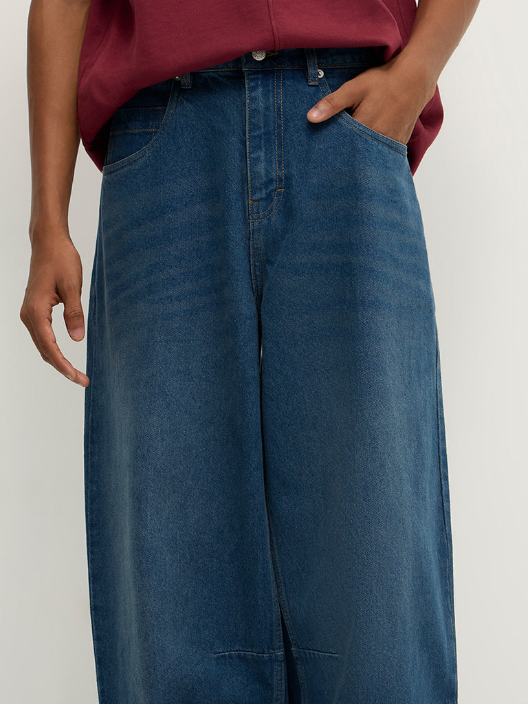 Barrel-Fit Jeans
