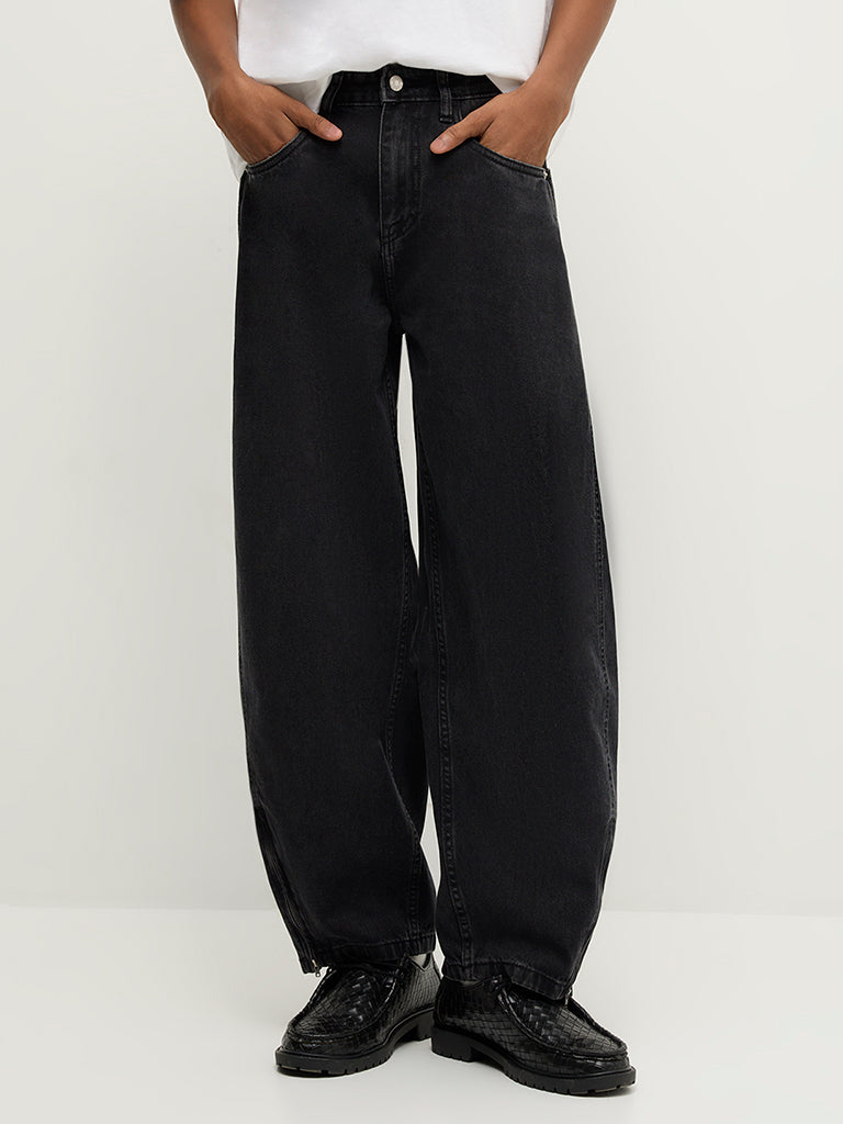 Balloon-Fit Jeans