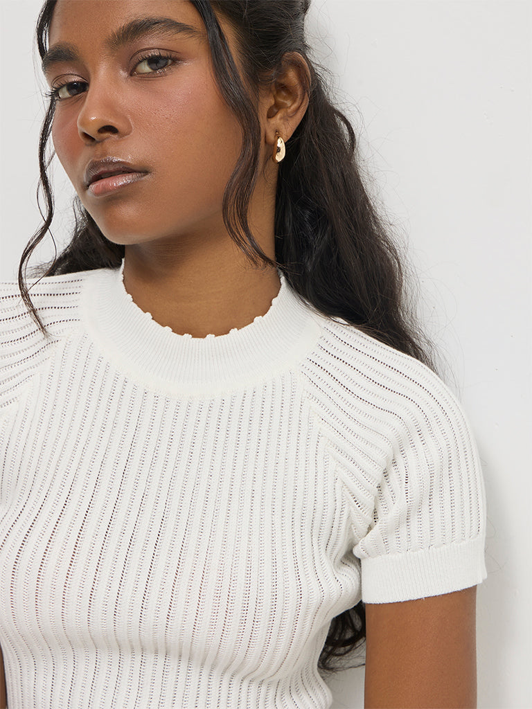 Fitted Ribbed-Textured Top