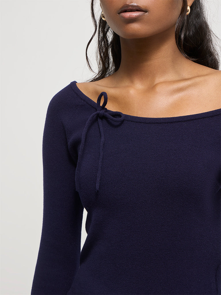 Fitted Ribbed-Textured Top