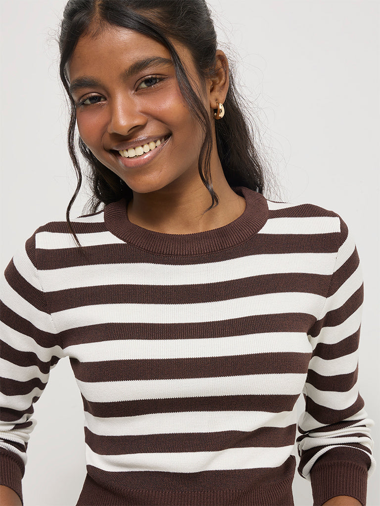Fitted Striped Top