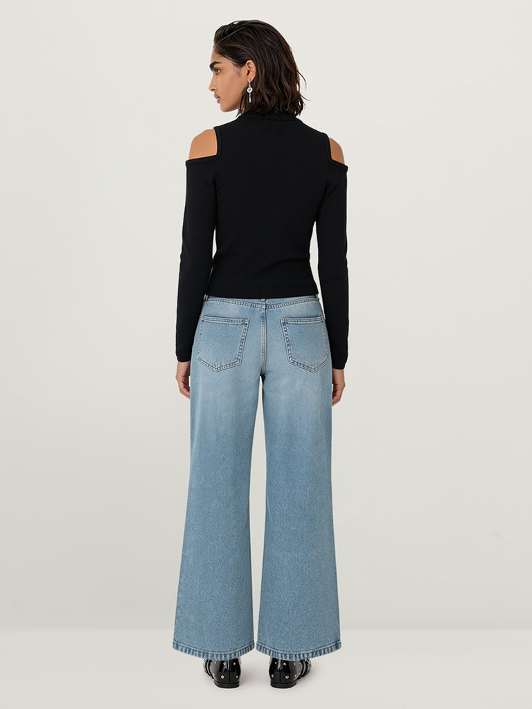 Fitted Cold-Shoulder Top
