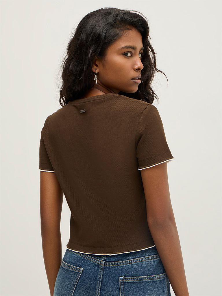 Solid Fitted T-Shirt